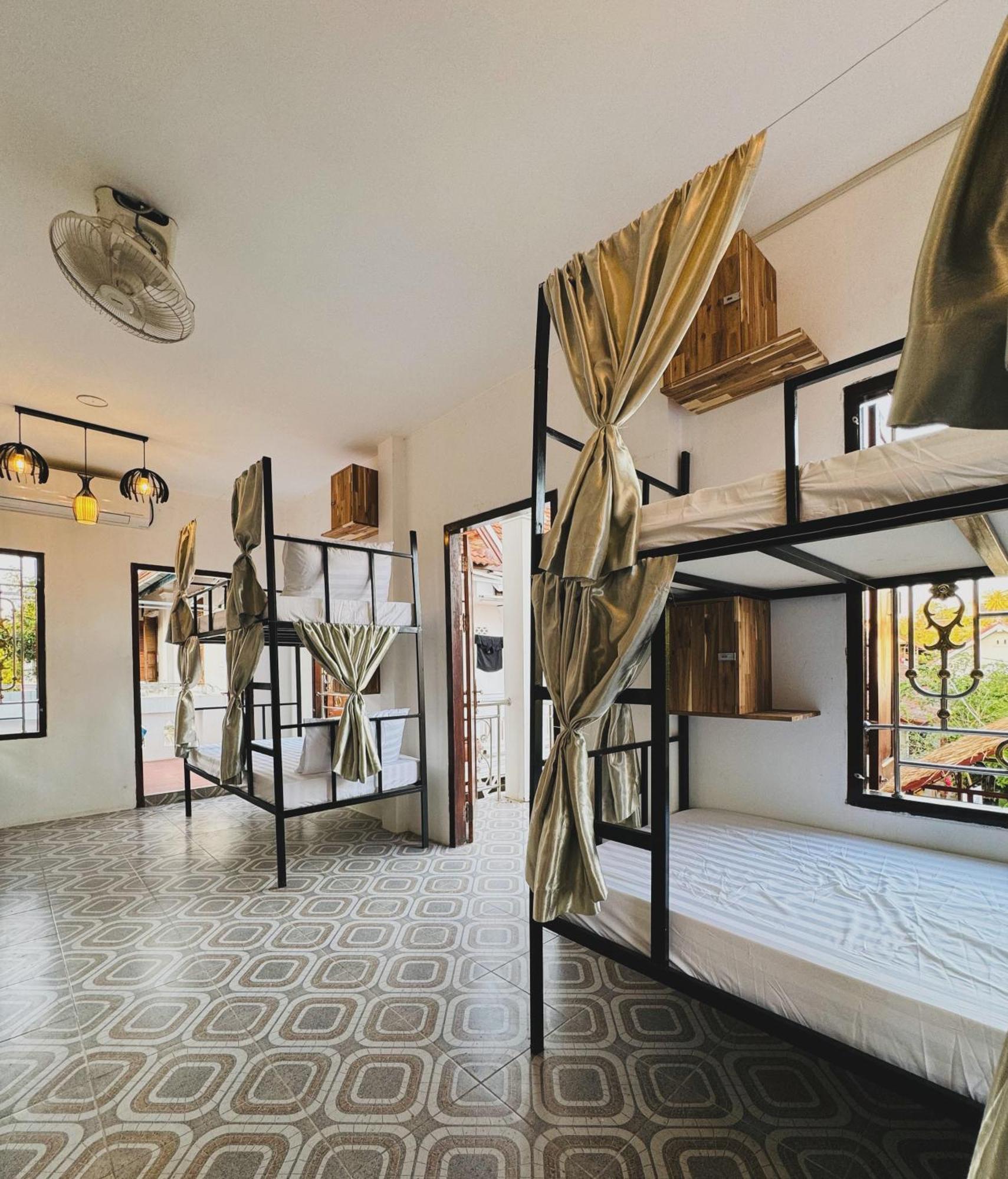 Sabai Sabai Luang Prabang Hostel Kültér fotó